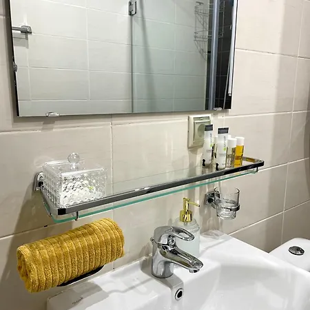 アパート 1br Near Gondola By Si