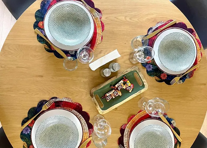 1br Near Gondola By Si 公寓